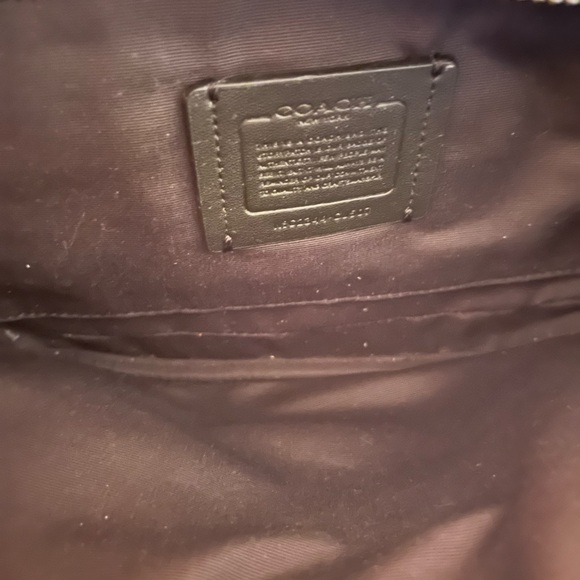 Coach Black Leather crossbody/Belt/Bum bag - Picture 4 of 9